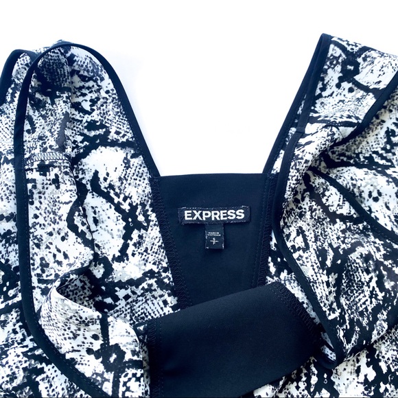 EXPRESS • Snakeskin Print Tank - Picture 3 of 5
